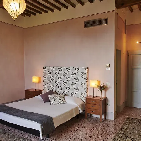 Bed & Breakfast La Fattoria Di