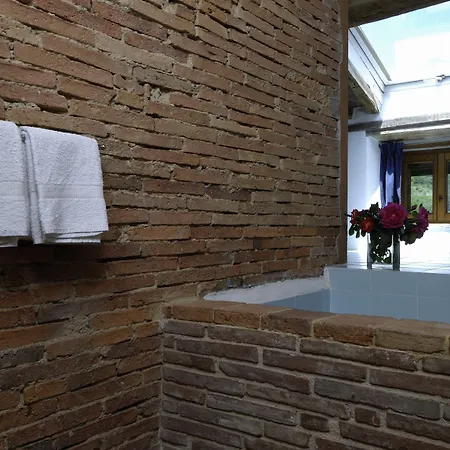 La Fattoria Di Bed & Breakfast Tatti