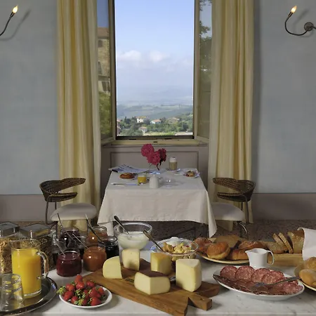 La Fattoria Di Bed & Breakfast Tatti
