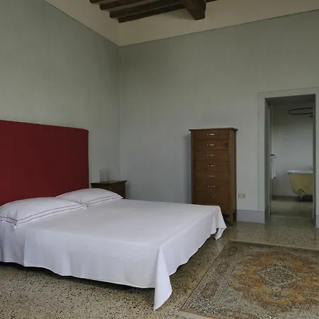 Bed & Breakfast La Fattoria Di 3*